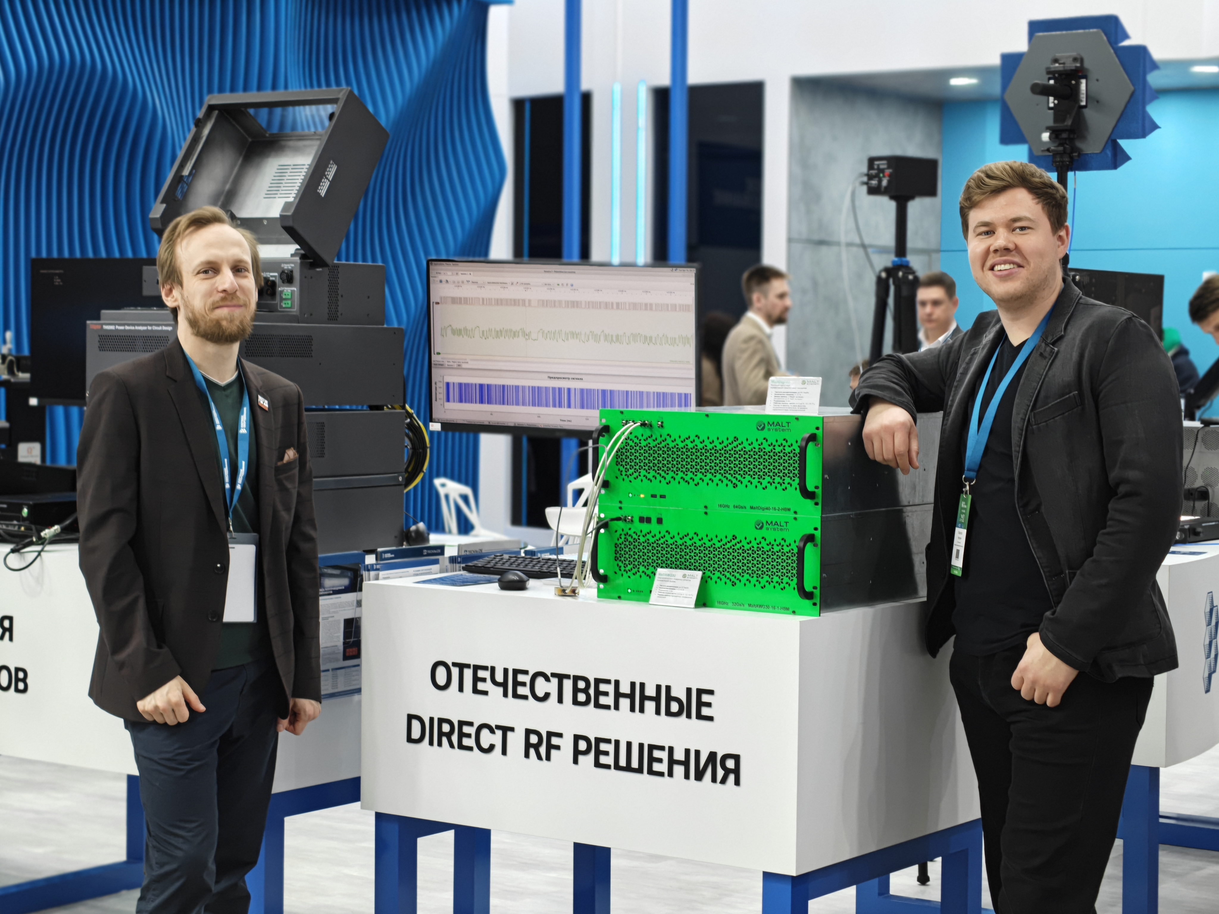 Контрольно-измерительный стенд, содержащий генератор MaltAWG30 и оцифровщик MaltDigi40 на выставке ExpoElectronica 2026 